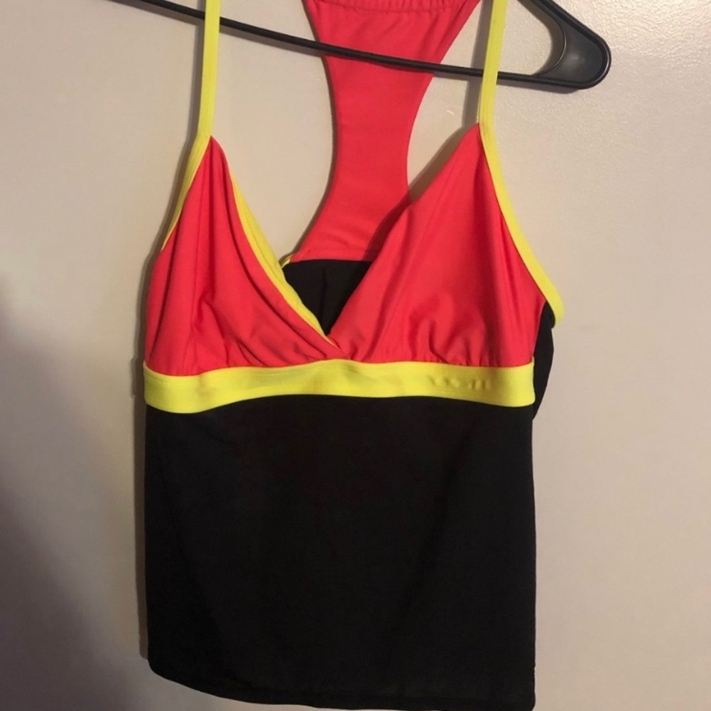☔️Colorful Swimsuit top with 2 matching bottoms